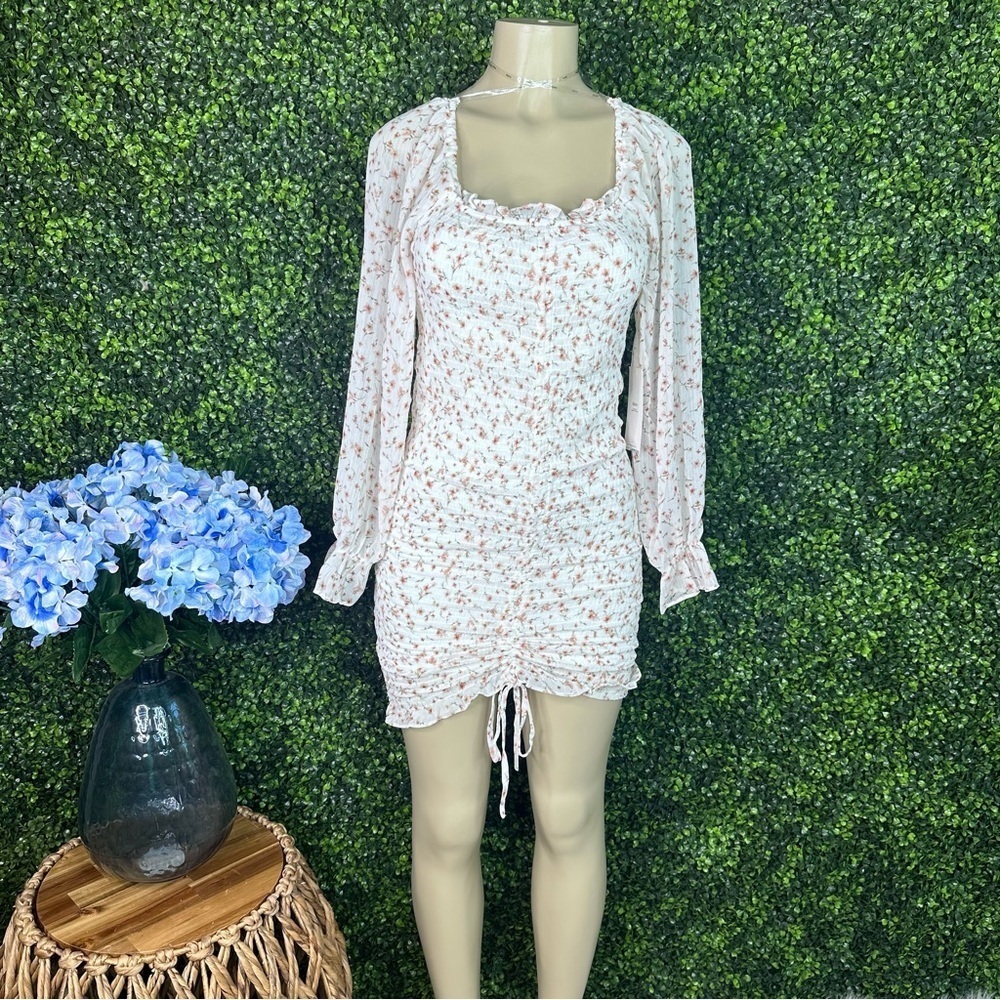 Off shoulder white‎ floral dress nwt